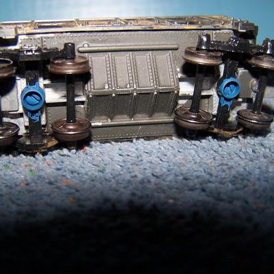 LOT 186 COLLECTABLE HO TRAIN--ORE CARS KADEE COUPLERS--GREAT NORTHERN/SOUTHERN PACIFIC/WESTERN PACIFIC