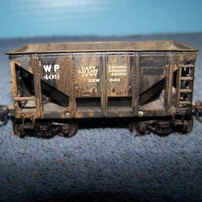 LOT 186 COLLECTABLE HO TRAIN--ORE CARS KADEE COUPLERS--GREAT NORTHERN/SOUTHERN PACIFIC/WESTERN PACIFIC