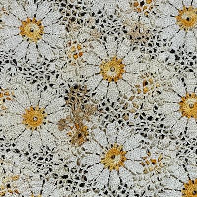 Antique crocheted yellow daisy 70” x 44” bedspread