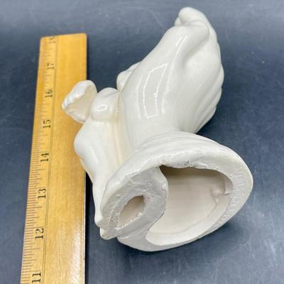 Angels Lot - 2 milk glass, 2 ceramic
