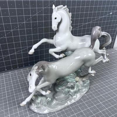 LLADRO #4655 Galloping Horses 