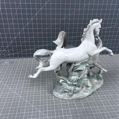 LLADRO #4655 Galloping Horses 