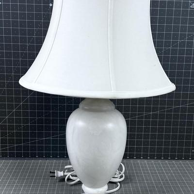 Alabaster White Lamp (HEAVY!) NICE!
