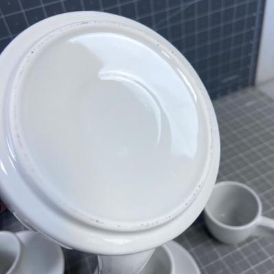 White Tea Pot with Espresso Cups 