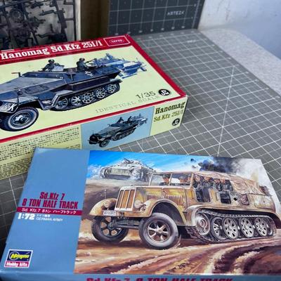 3 Vintage Model Kits 
