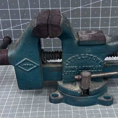 Littlestown Antique Bench Vice No. 25 