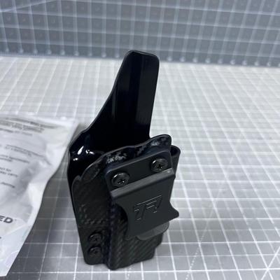 Rounded Carbon Fiber Holster 