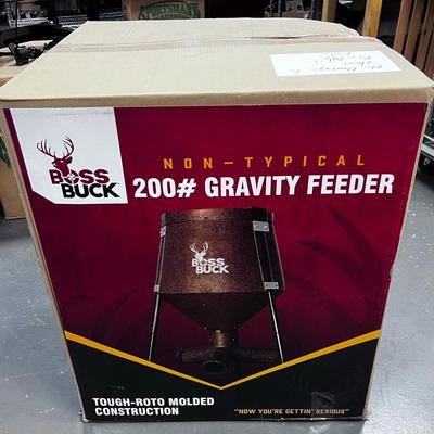 BOSS BUCK 200# Gravity Feeder 
