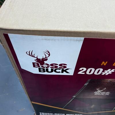 BOSS BUCK 200# Gravity Feeder 