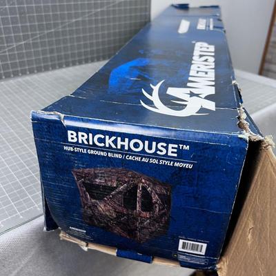 Brickhouse Hub-Style Ground Blind 3 person 