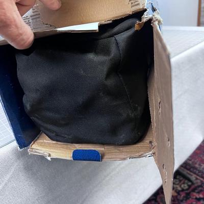 Brickhouse Hub-Style Ground Blind 3 person 