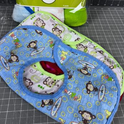 New Baby Bibs & Hooded Towels for BABY 