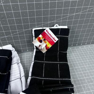 6 NEW Kitchen Aid Towels 