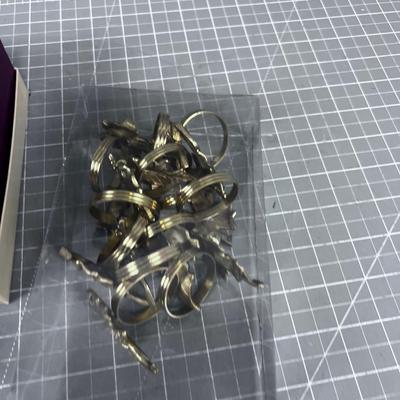 2 Sets of Napkin Rings LEAF and GRAPE LEAF Design. New in the box
