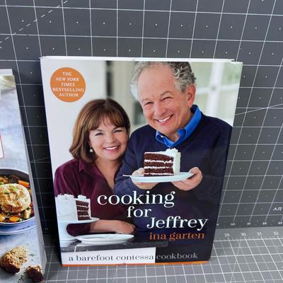 (4) Like New Cook Books NICE!~