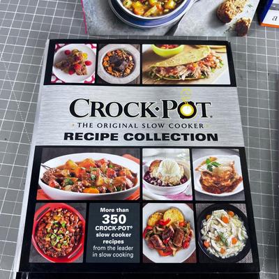 (4) Like New Cook Books NICE!~
