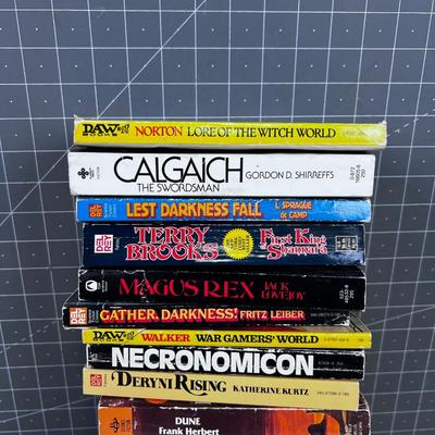 Collection of Science Fiction and Fantasy Paperbacks