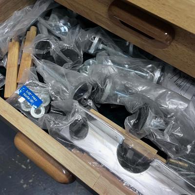 Windsor 60 Inch Bench 