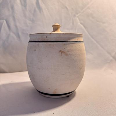 Blue and White Floral Pottery (K-DZ)