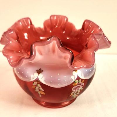 Lot #218 Fenton Art Glass 2002 Rose Bowl
