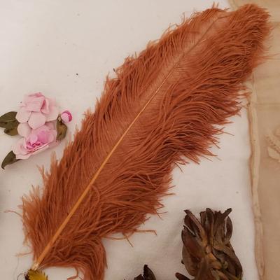 Antique-Style Plumes, Flowers and Shawl (GB-KD)