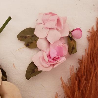 Antique-Style Plumes, Flowers and Shawl (GB-KD)