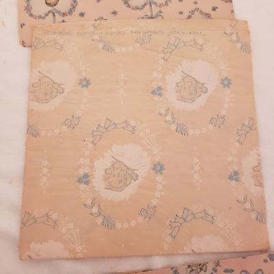 Vintage Gift Wrapping Paper (GB-KD)