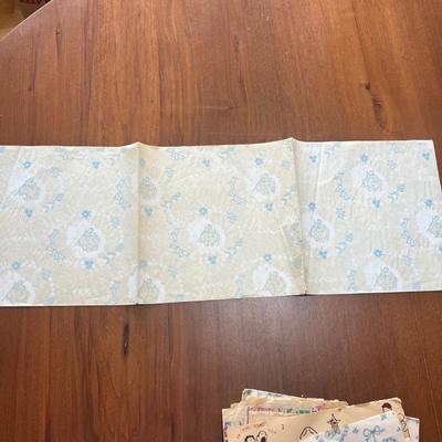 Vintage Gift Wrapping Paper (GB-KD)