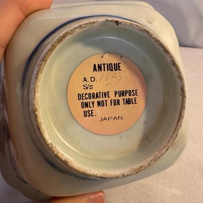 Porcelain Vase, Planters, and More (K-DZ)