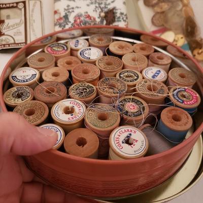 Antique Sewing and Knitting Supplies (GB-KD)