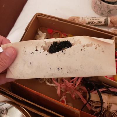 Antique Sewing and Knitting Supplies (GB-KD)