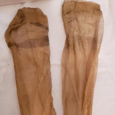 Antique Lingerie and More (GB-KD)