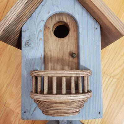 Wooden Birdhouse with Cowbells (DR-KD)