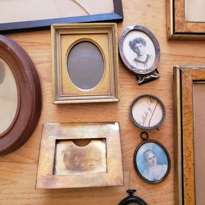 Variety of Picture Frames with Antique-Style Photographs (LR-KD)