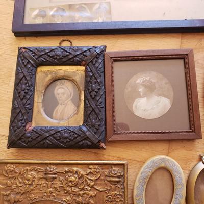 Variety of Picture Frames with Antique-Style Photographs (LR-KD)