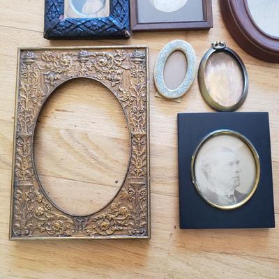 Variety of Picture Frames with Antique-Style Photographs (LR-KD)
