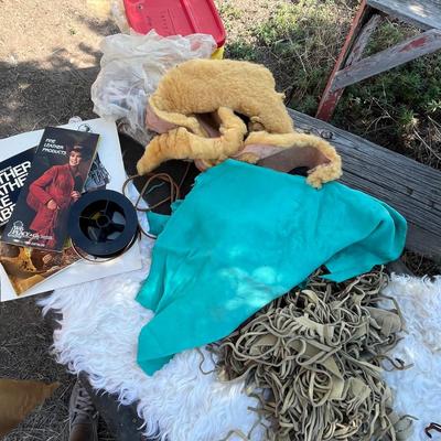 Lot 172 Leather & fur items