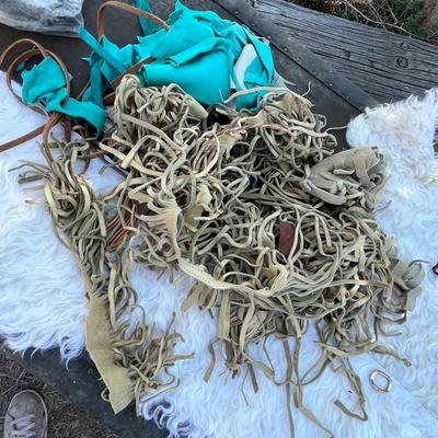 Lot 172 Leather & fur items