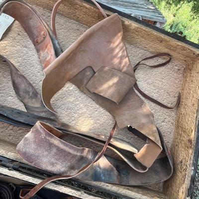 Lot 173 Box of leather