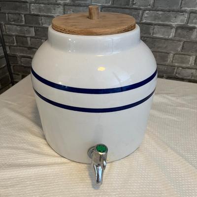 Lot 182 Water Crock