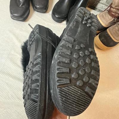 Lot 188 Ladies winter boots