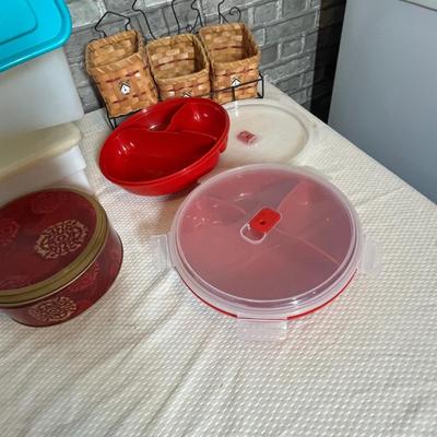 Lot 209 Plastic ware & other kitchen