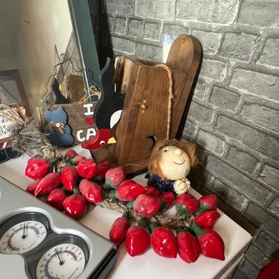 Lot 210 Wall Decor
