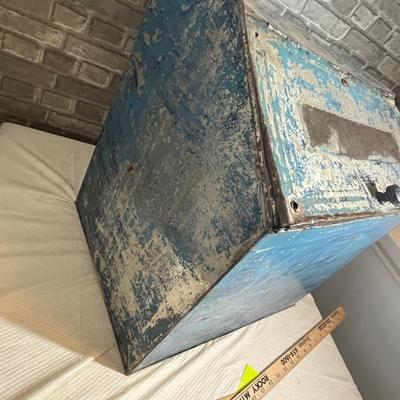 Lot 213 Antique Tin Box