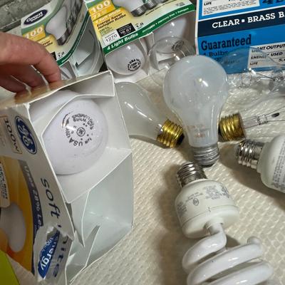 Lot 215 Light bulbs