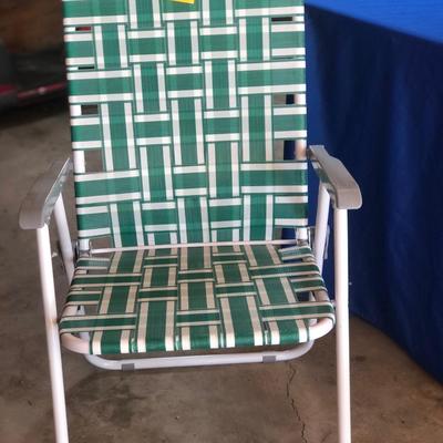 Folding outdoor chair