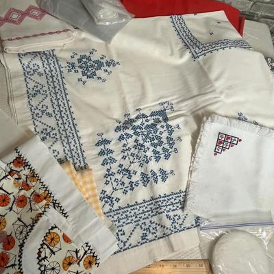 Lot 233 Assorted Linens