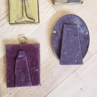 Ornate Metal Frames with Black & White Portrait Photographs (LR-KD)