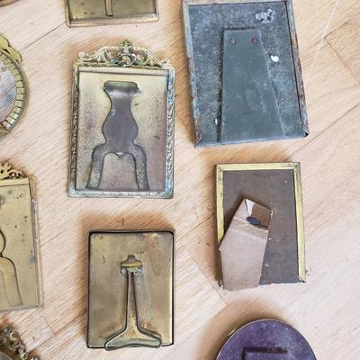 Ornate Metal Frames with Black & White Portrait Photographs (LR-KD)