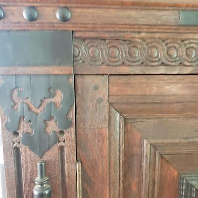 Ornate Wood Cabinet (LR-KD)